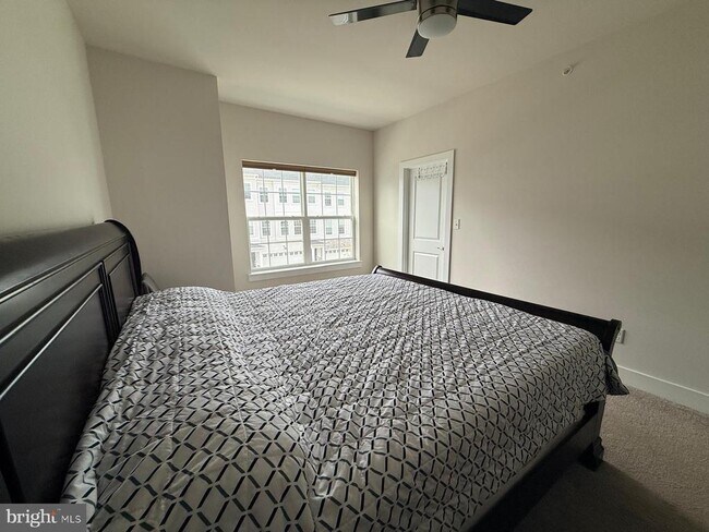 Building Photo - 161 Livingston Ln