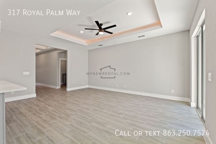 Building Photo - 317 Royal Palm Wy