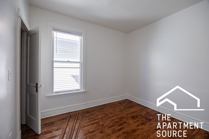 Building Photo - 5311 W Berenice Ave