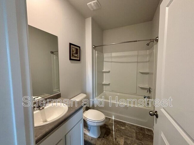 Building Photo - 248 Expedition Dr