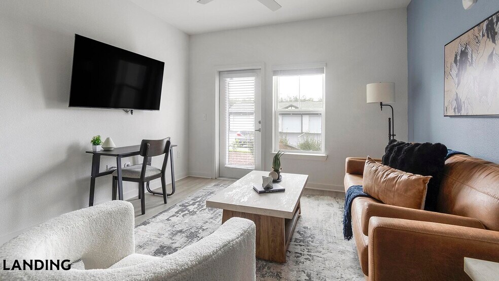 Building Photo - 12525 Tibbets Ln