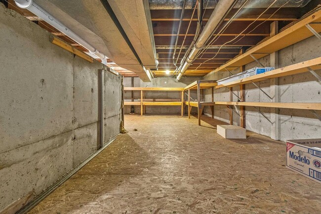 Building Photo - 6208 Westgate Rd
