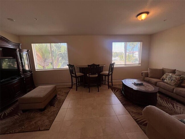 Building Photo - 3014 Waterside Cir