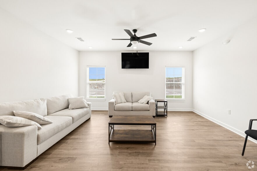 Clubhouse - Grove Park South