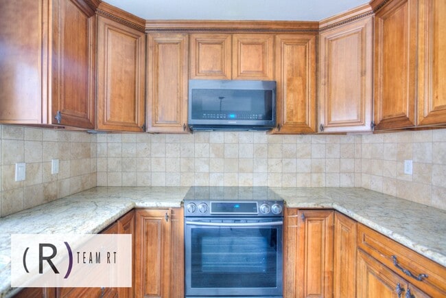 Building Photo - Great School District! Beautifully Upgraded Residence in the beautiful city of Diamond Bar