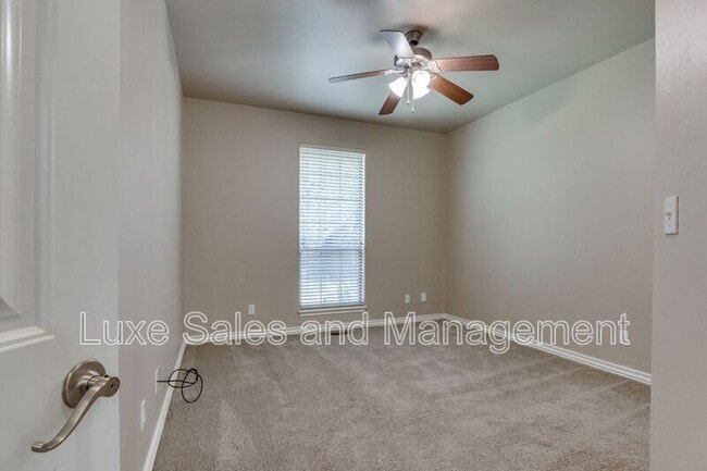 Building Photo - 3341 Heritage Green Cir