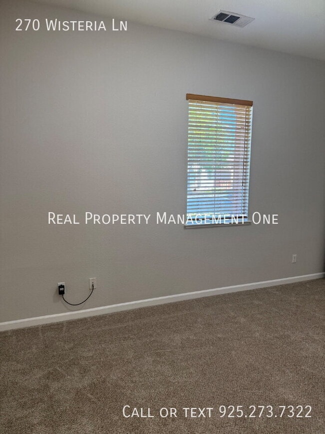 Building Photo - 270 Wisteria Ln