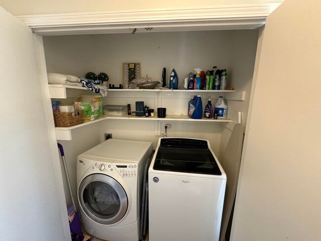 Building Photo - 1221 W Perkins Rd