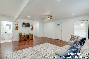 Building Photo - 1039 McKinley Ave