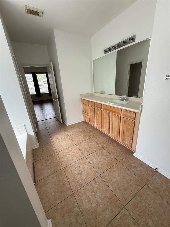 Building Photo - 1611 Mills Pass Way