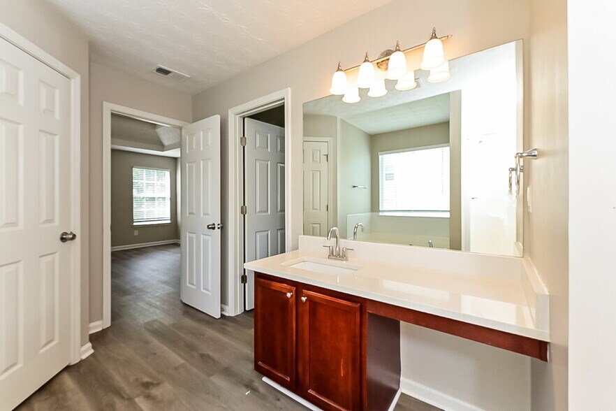 Building Photo - 223 Millstone Dr