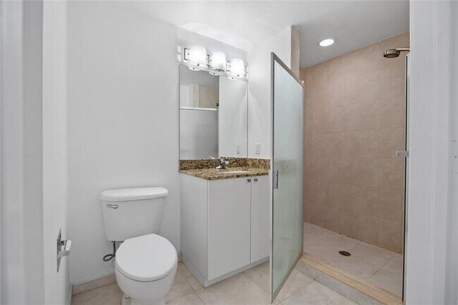 Building Photo - 1830 Radius Dr
