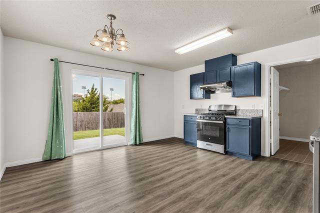 Building Photo - 2320 Shadabury Dr