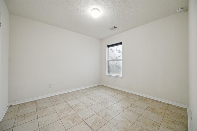 Building Photo - 16343 Oakside Hollow Ln