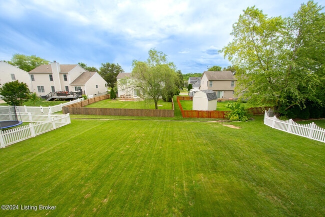 Building Photo - 6702 Shallow Rock Dr