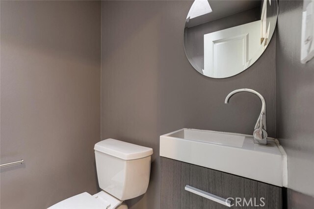 Building Photo - 3844 Bobstone Dr