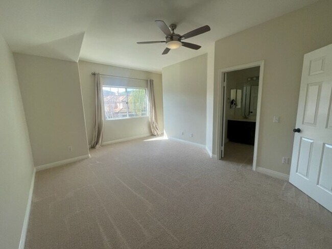 Building Photo - 585 Mindenvale Ct
