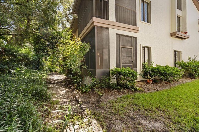 Building Photo - 611 Fairmont Ave
