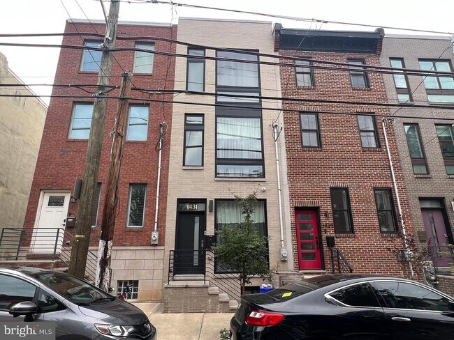 Building Photo - 1431 N 28th St