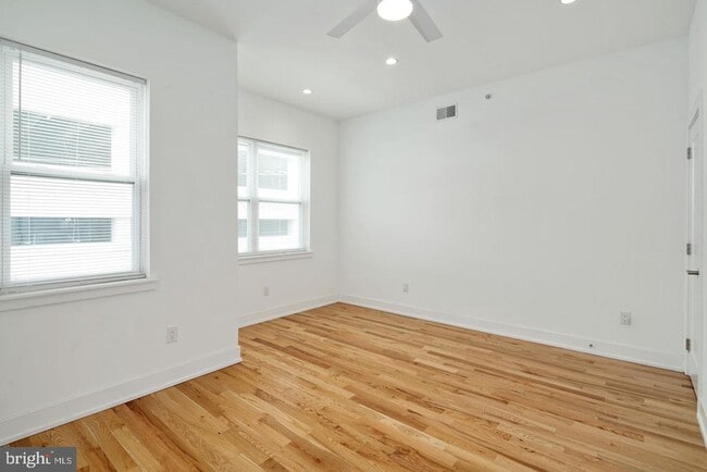 Building Photo - 144 W Wildey St