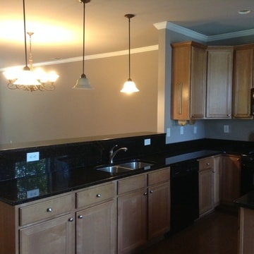 Building Photo - 502 Williamson St SE