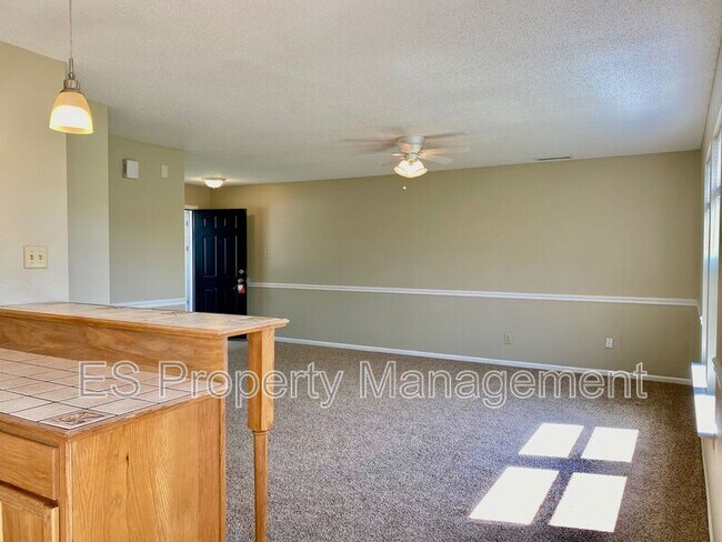 Building Photo - 1954 Angel Tear Ct