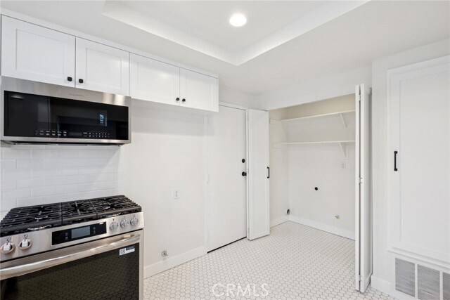 Building Photo - 505 St Andrews Rd