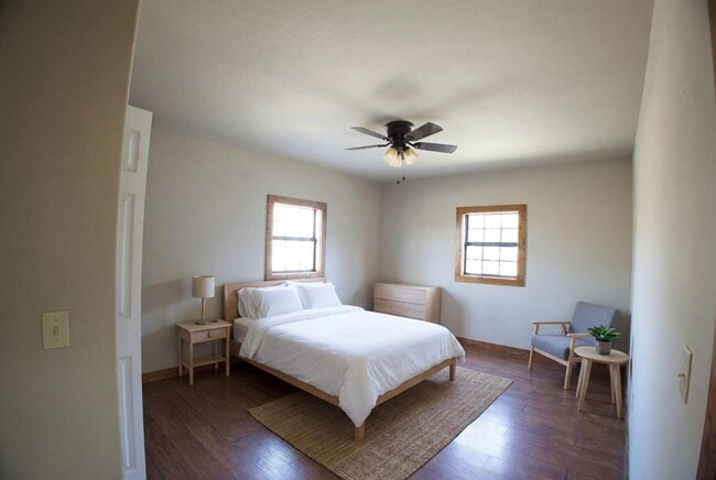 Building Photo - 343 Knob Hl Cir