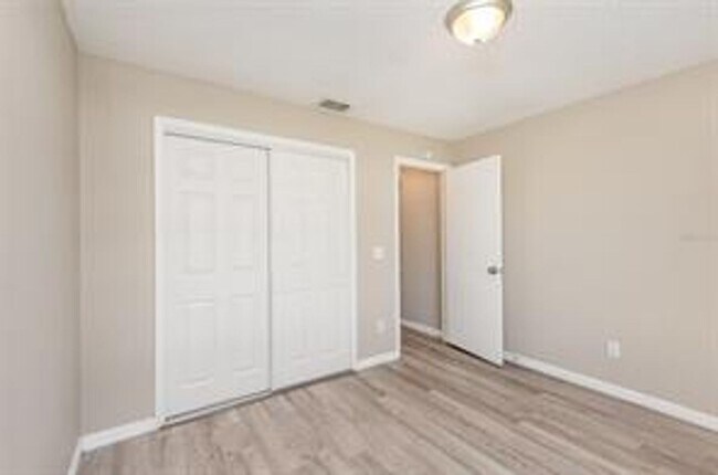 Building Photo - 3 Bedroom / 2 Bath Home Available Now in P...