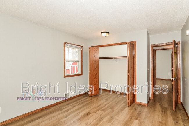 Building Photo - Pleasant Avenue - 9602