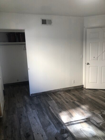3 Bedroom - 14545 Margate St
