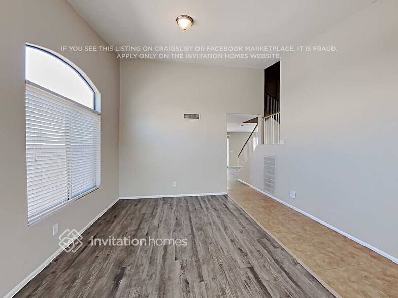 Building Photo - 4614 W Valencia Dr