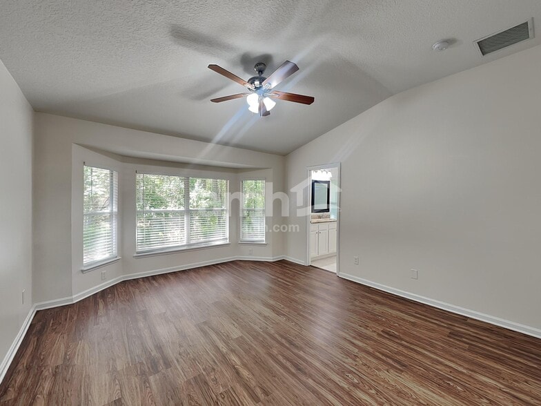Building Photo - 1020 Beckingham Dr
