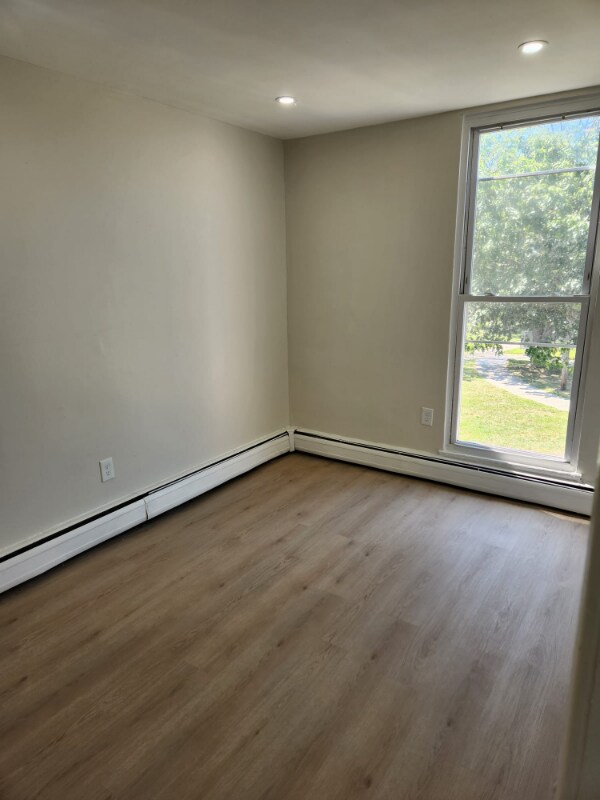 Building Photo - 2305 Murray Ave