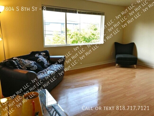 Building Photo - 804 S 8th St