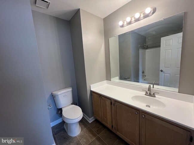 Building Photo - 11226 Hannah Way