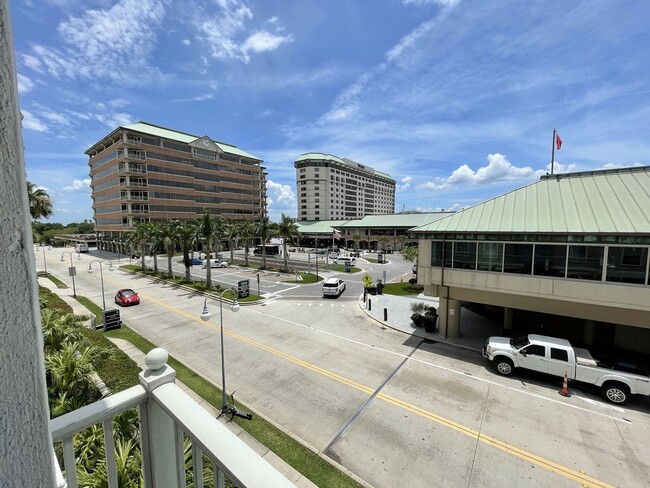 Building Photo - 700 S Harbour Island Blvd