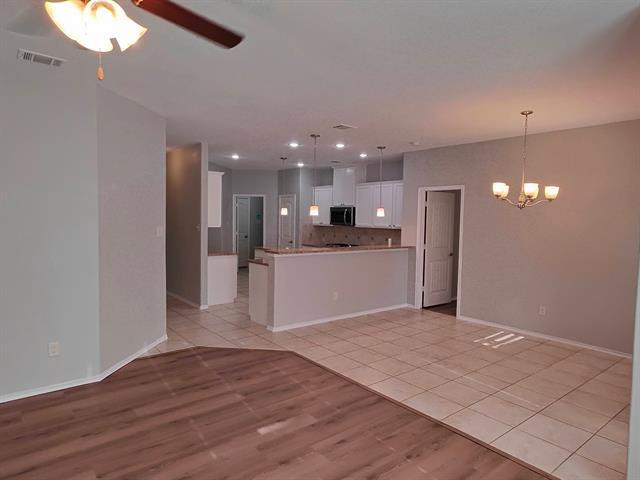 Building Photo - 516 Rustic Oak Ln