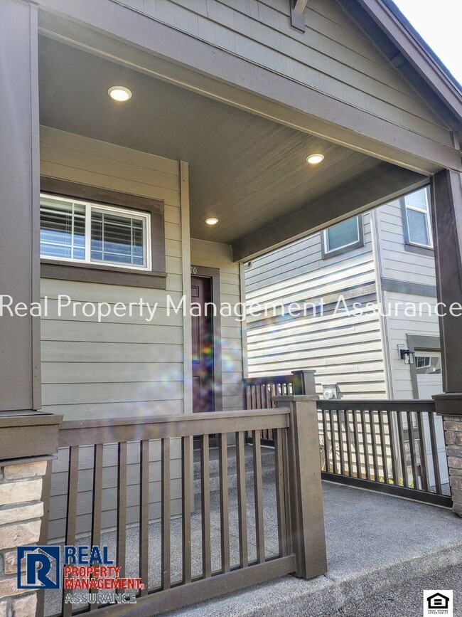 Building Photo - Gorgeous 3BR/2.5BA Tigard/Beaverton Home i...