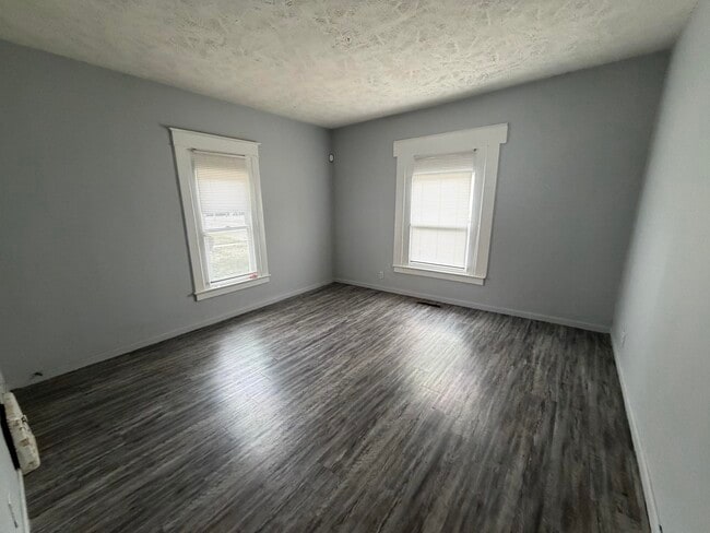 Building Photo - 115 Conron-E