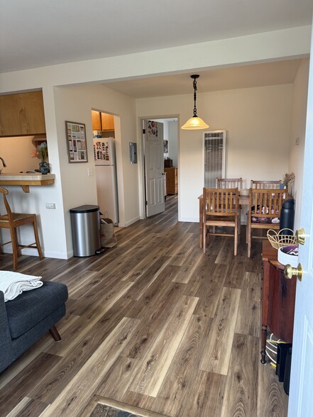 Building Photo - 3190 Camellia Ct