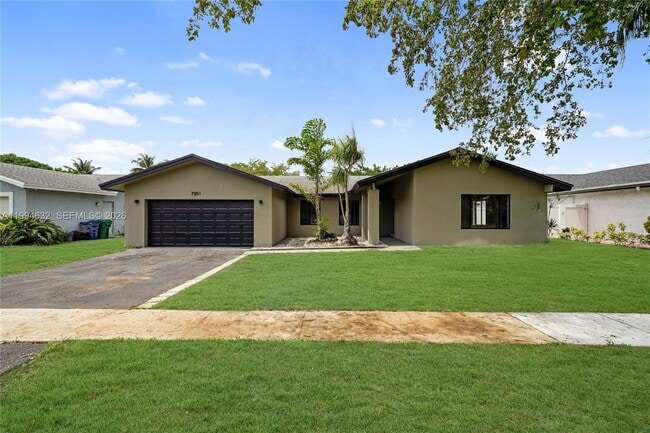 Building Photo - 7201 NW 46th Ct