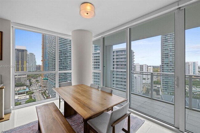 Building Photo - 1080 Brickell Ave