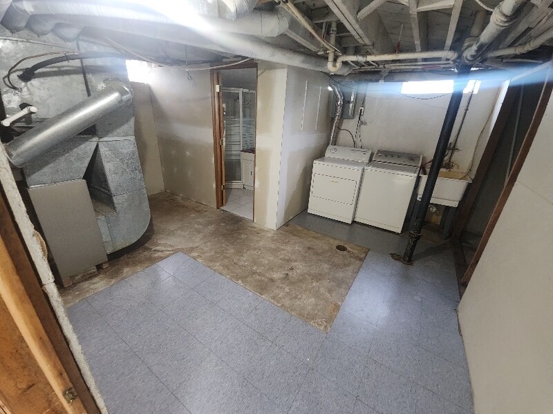 Building Photo - 20736 Crestmont Ln