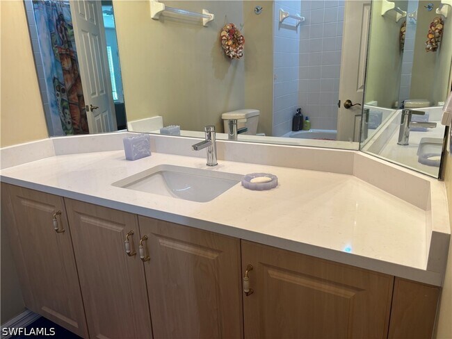 Building Photo - 5928 Sand Wedge Ln