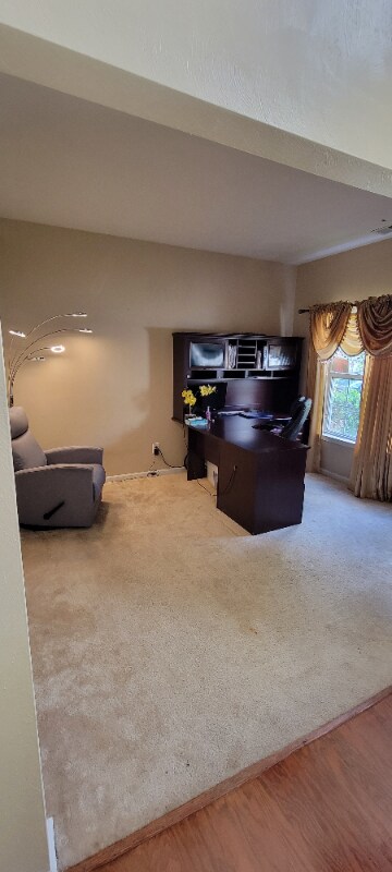 Building Photo - 505 Windward Dr