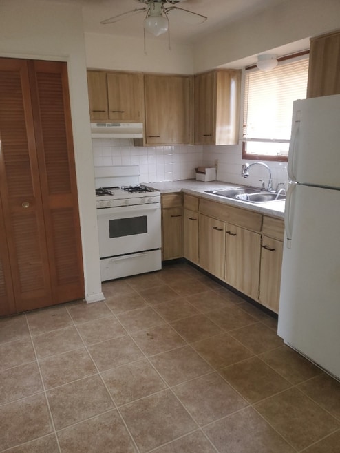 Building Photo - 377 Pershing Ave NE