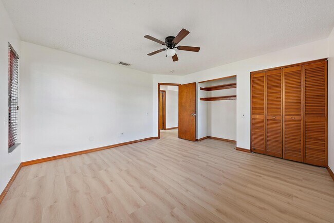 Building Photo - 489 SE Evergreen Terrace