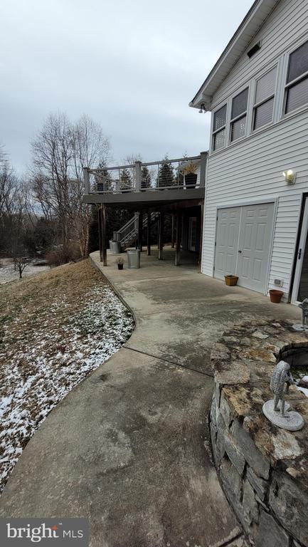 Building Photo - 557 Bellview Ave