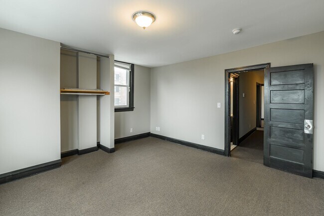 Building Photo - 5700 N 20th St